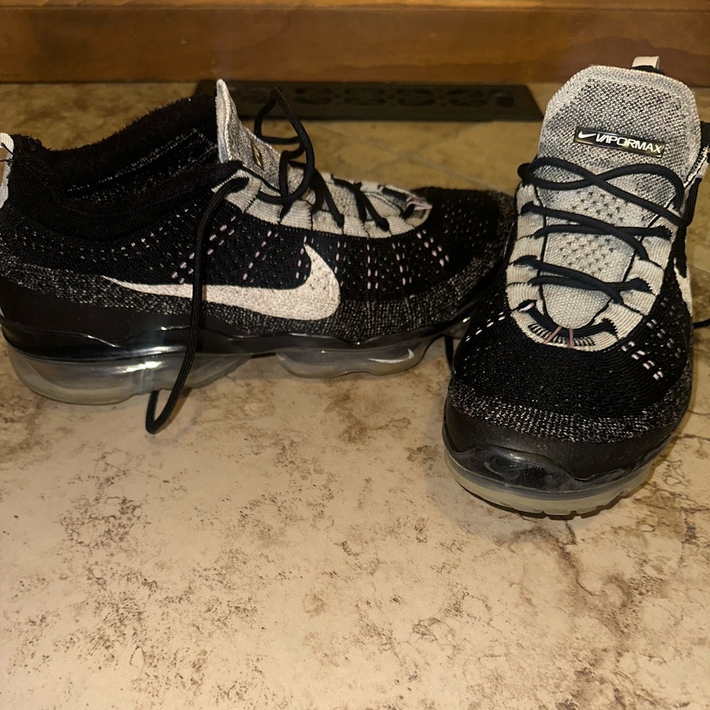 Nike Black and White Sneakers with VaporMax Cushioning